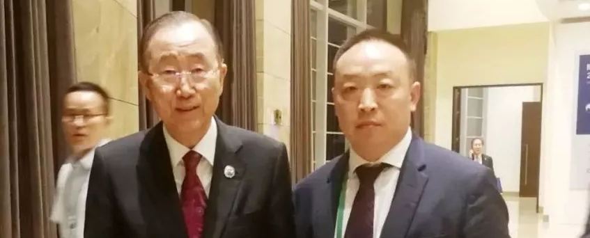 逼操喷水。联合国第八任秘书长潘基文会见赵章栓会长